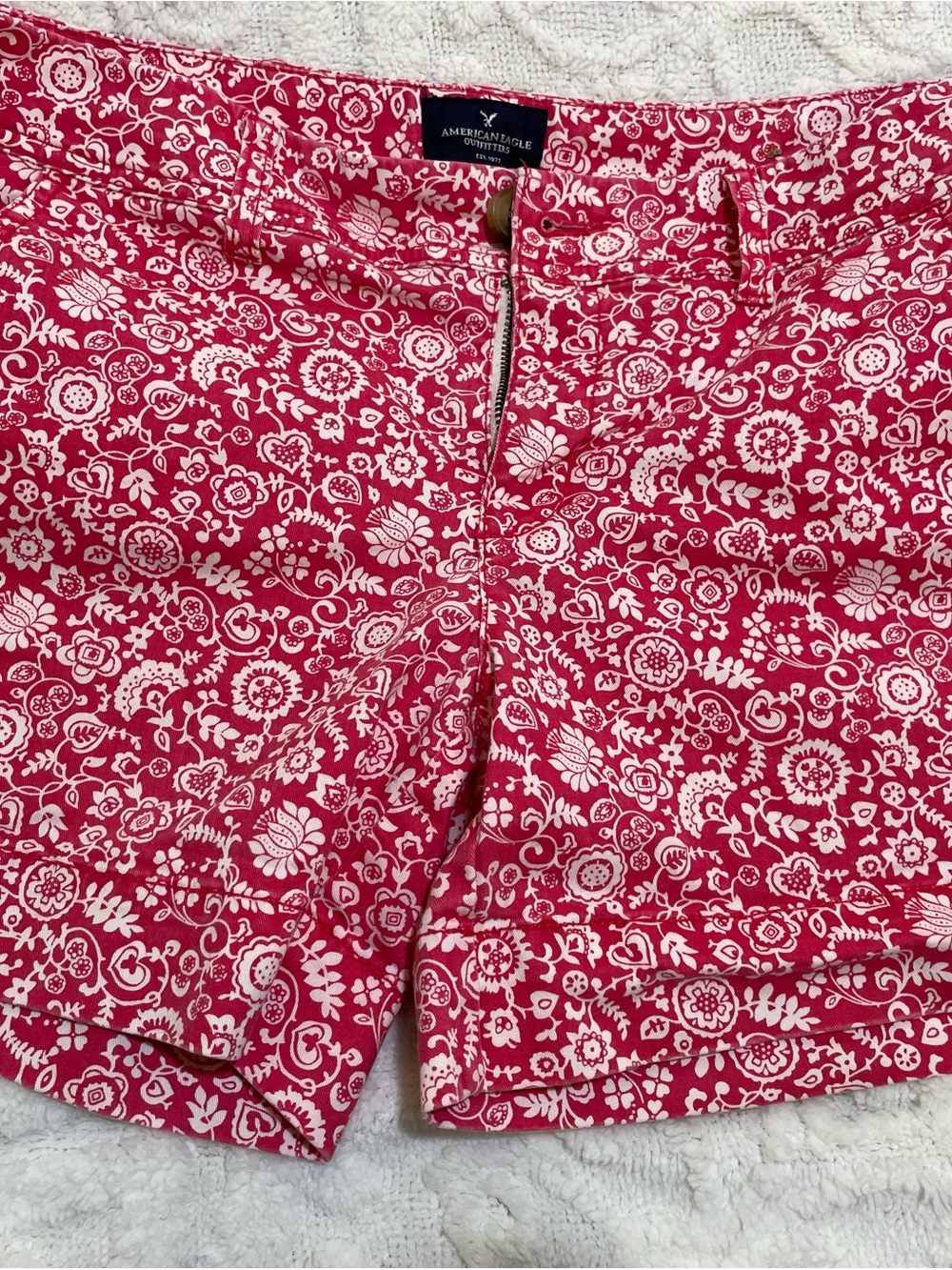 American Eagle Outfitters Pink Floral Print Women’s Shorts